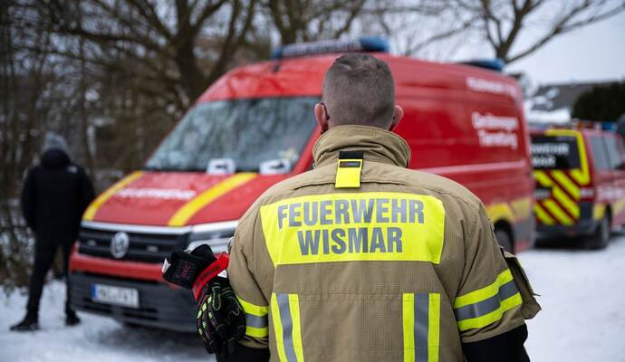 Leiche bei Suche nach Eisbader gefunden