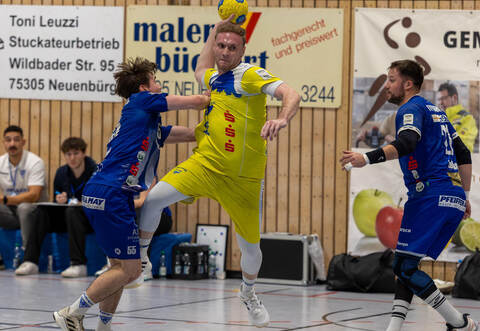 Zielstrebig und treffsicher müssen Neuenbürgs Handballer um Tim Faeser im Heimspiel gegen Albstadt sein,um zu punkten.