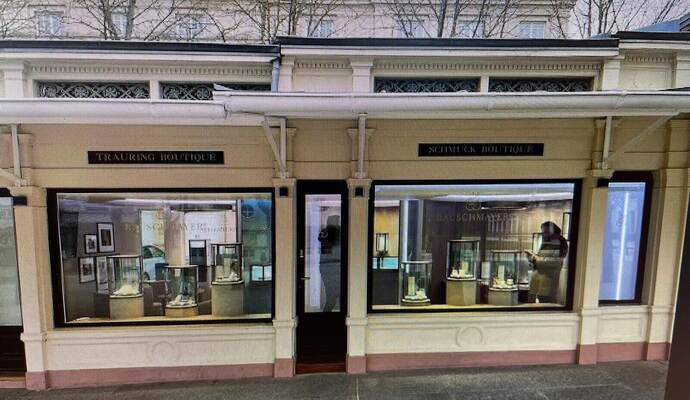 Der Rauschmayer-Store in Baden-Baden ist Ziel eines nächtlichen Einbruchs geworden.