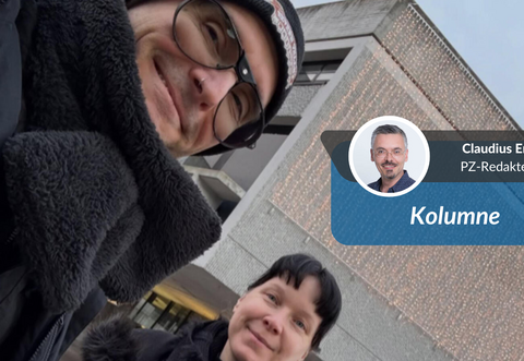 Die Beneckes finden die Rathausflanke eher so interessant...