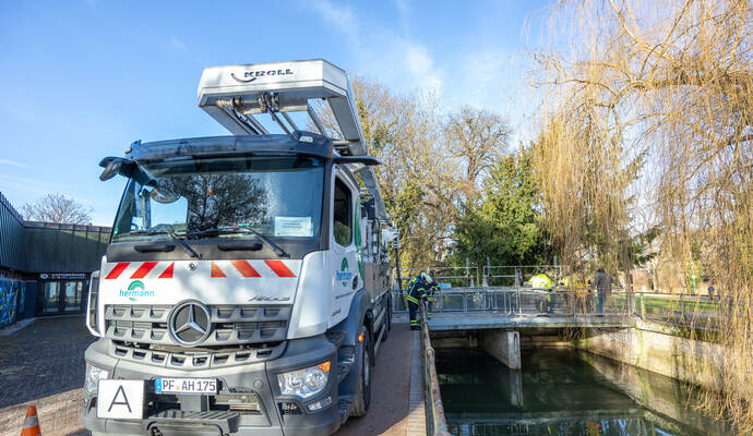 ausgelaufener Diesel Kupferhammer