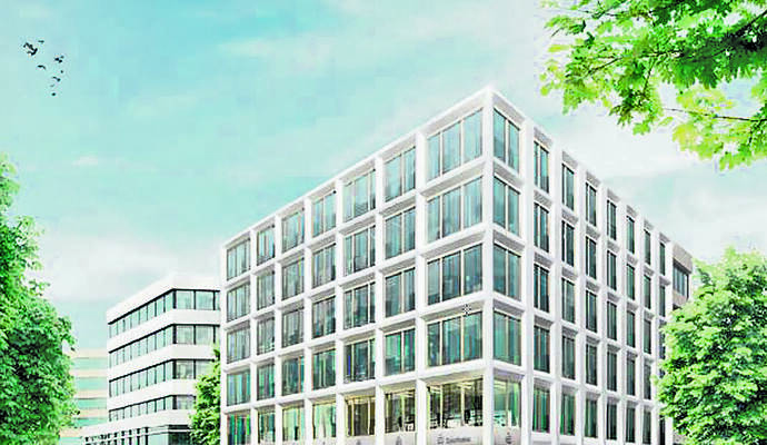 Die Höhe bleibt gleich. Wenn die Bauarbeiten an der Westlichen Karl-Friedrich-Straße 1 abgeschlossen sind, entsteht aus altem und neuem Bau ein gläserner, sechsstöckiger Gebäudekomplex.