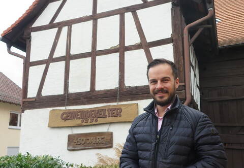 Eisingens Bürgermeister Sascha-Felipe Hottinger hat auf der aktuellen Ratssitzung klargemacht, dass er von der Machbarkeit eines Weinkompetenzzentrums bei der Alten Kelter überzeugt ist.