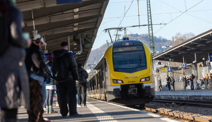 RE1 Pforzheim Hauptbahnhof Arverio 