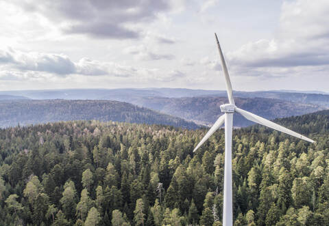 Der Teilflächennutzungsplan des Gemeindeverwaltungsverbands Neuenbürg/Engelsbrand umfasst Konzentrationsflächen,zu denen nicht der Sauberg gehört. Dort sind aber Windkraftanlagen geplant, wie hier im Bild bei Langenbrand. Meyer