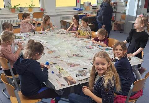 Entsprechend den individuellen Interessen konnten sich die knapp 80 Mädchen bei dem eintägigen Event austoben, unter anderem kreativ.