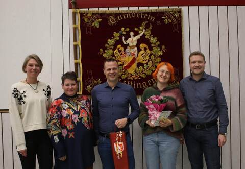 Als neue Vorsitzende des Nöttinger Turnvereins wählten die Mitglieder Bettina Schötterl (von links) und Barbara Shaghaghi an die Stelle von Henrik Hammer und Modesta Kriebel. Zusammen mit Christian Wallisch bilden sie das neue Dreigestirn an der Vereinsspitze des TVN.