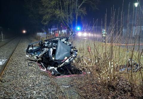 Nach Kollision mit Zug tödlich verletzt