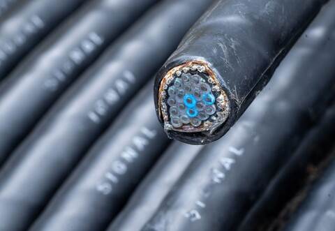 Kabel beschädigt, Bahnverkehr gestört