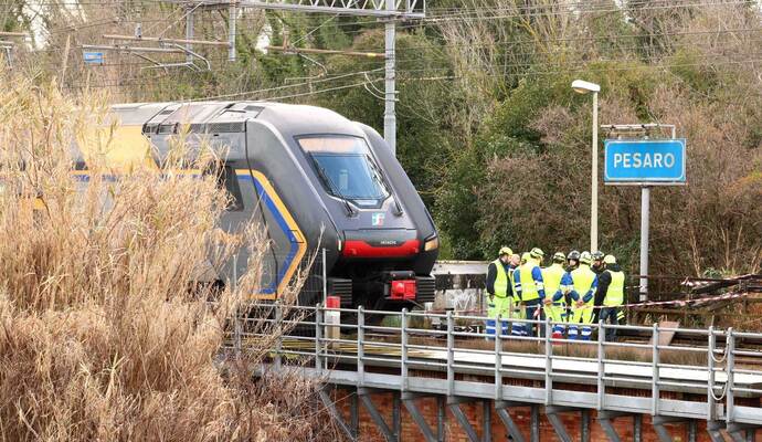 Italien - Brand bei Pesaro