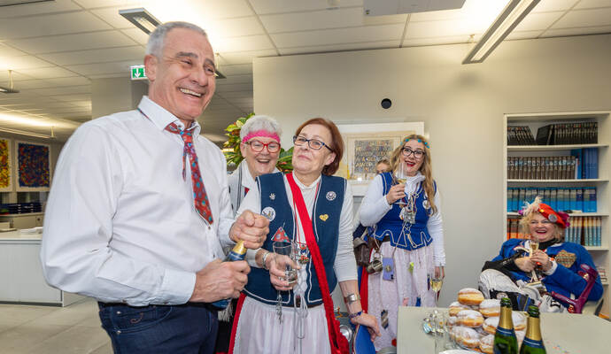 Altweiberfasching PZ Jung Rathaus