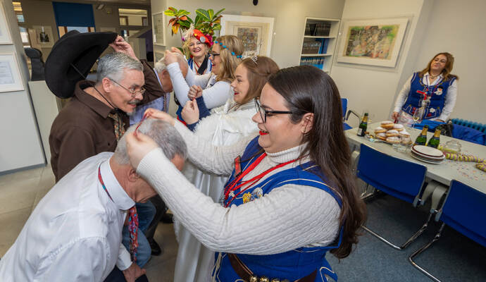 Altweiberfasching PZ Jung Rathaus