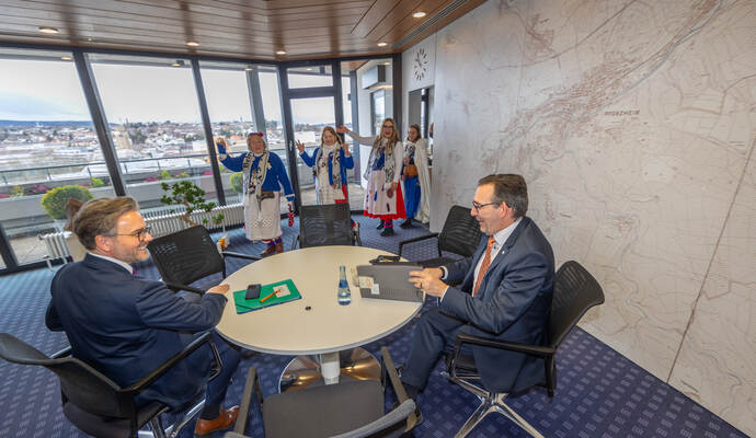 Altweiberfasching PZ Jung Rathaus