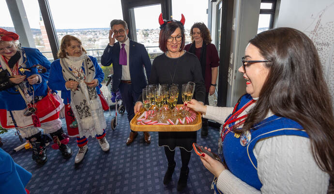 Altweiberfasching PZ Jung Rathaus