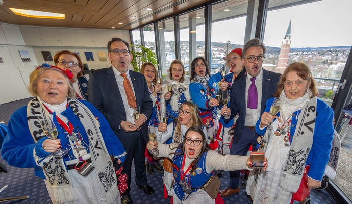 Altweiberfasching PZ Jung Rathaus