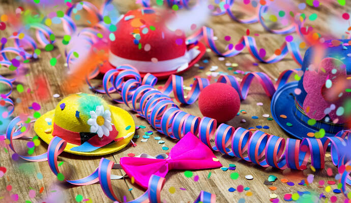 Los geht sie, die närrische Zeit: Mit einer ganzen Ladung Rathausstürmen in Pforzheim und dem Enzkreis.