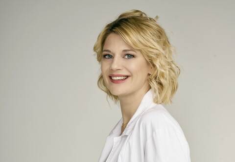 Die Fachärztin für Frauenheilkunde und Geburtsmedizin Judith Bildau möchte ändern, dass das Thema „Frauengesundheit“ immer noch vernachlässigt wird – wodurch Frauen unnötigen gesundheitlichen Risiken ausgesetzt sind.