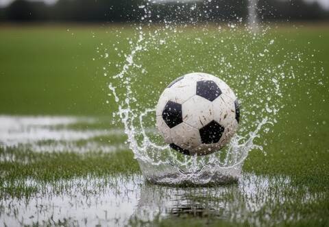 Das nasse Wetter sorgte für Spielausfälle in der Fußball-Oberliga.