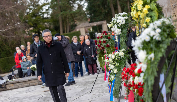 Gedenken Hauptfriedhof Bombenangriff