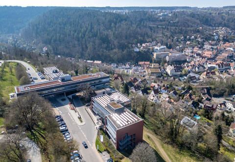 Das Landratsamt in Calw: Mitte März geht der Haushaltsentwurf dort in den Kreistag. Aber schon jetzt gibt es Krach um die Kreisumlage.