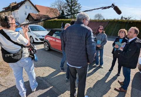 Andreas Renner, Marianne Engeser und Viktoria Stavenhagen im Austausch mit Filmemacher Steffen Haug (von rechts).