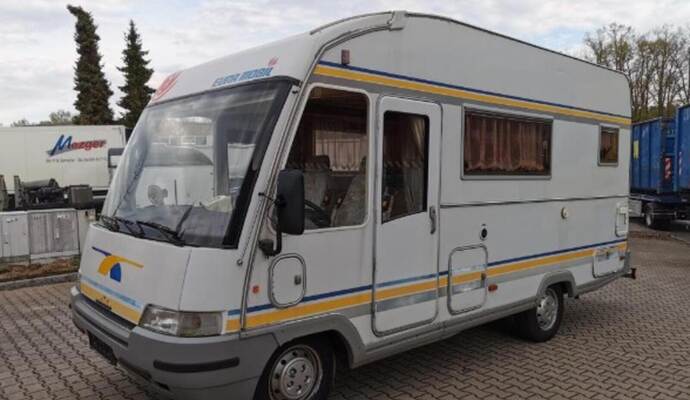 In diesem Wohnmobil wurden die beiden Kinder mit ihrer Mutter von Pforzheim nach Hamburg gefahren. Saß ein Pforzheimer am Steuer?