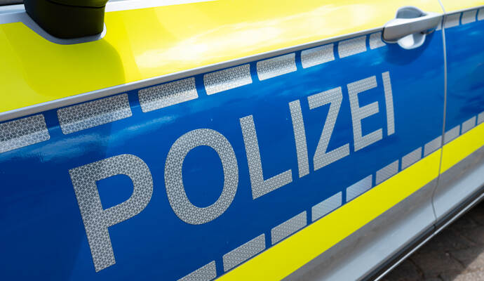 Die Polizei hat auch im Enzkreis Wohnungen durchsucht.