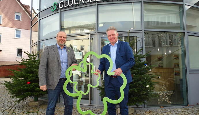 Muss Touristik-und-Kur-Leiter Döbereiner (rechts im Bild) bald mit einer Stelle weniger klar kommen?