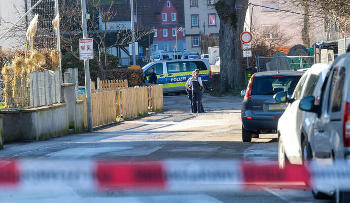 In der Neuenbürger Turnstraße ist der 41-jährige Hausmeister am 25. Februar tot in einem Auto aufgefunden worden.