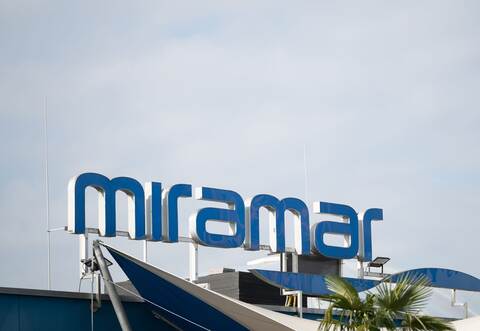 Rundgang zum Wiederaufbau des Erlebnisbades Miramar