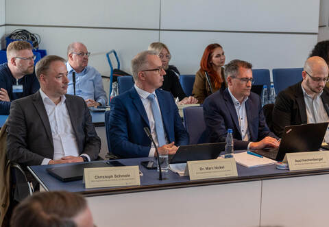 Kreistag Verpflichtung Kliniken