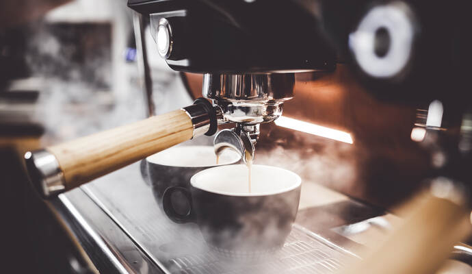 Hochwertige Kaffeemaschinen wurden in Remchingen gestohlen.