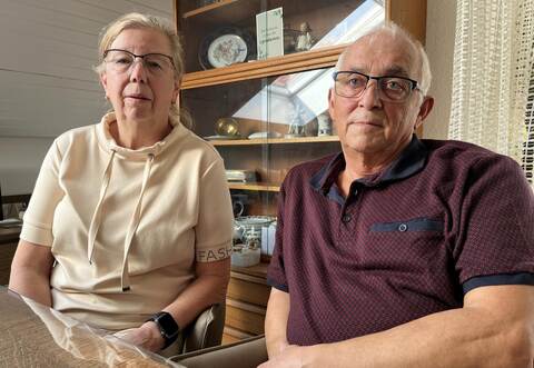 Lebensgefährtin Ulrike Fuchs und der im vergangenen Jahr bei einem Angriff vor einem Jahr lebensgefährlich verletzte Bernd Vollmer.