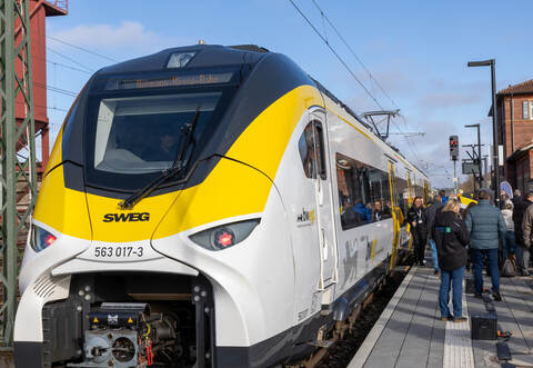 Die Hermann Hesse-Bahn am Tag der Einweihung.
