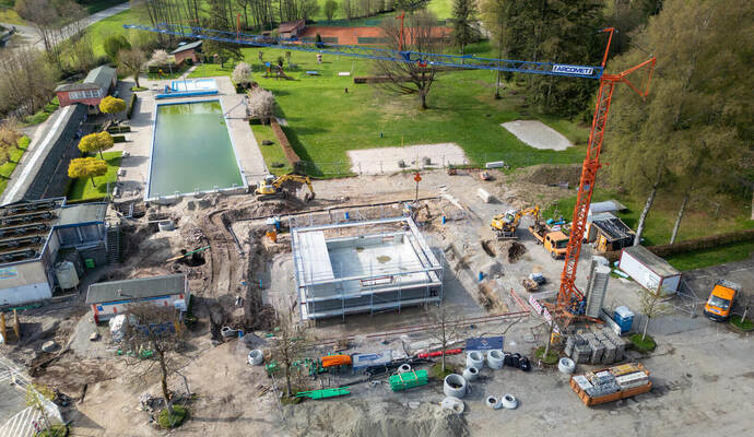 Calmbach Waldfreibad Baustelle
