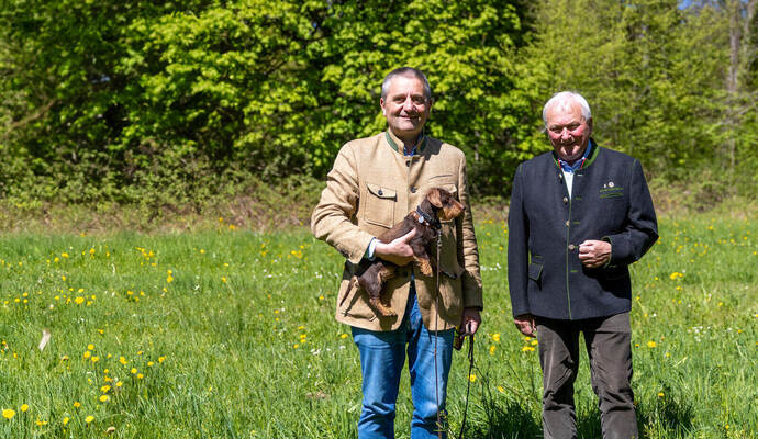 Schatzmeister Stefan Kretz und Kreisjägermeister Dieter Krail (rechts) wollen gegen die Forstverwaltung vorgehen und fürchten um die regionale Jagdtradition.