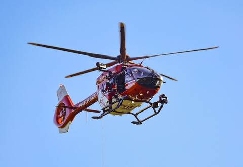 72-Jährige fährt spielendes Kind an - schwere Verletzungen