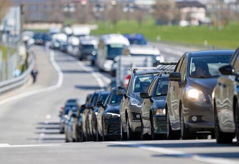 Osterreiseverkehr - Gotthardtunnel