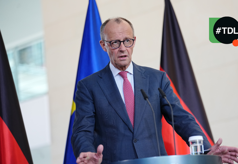 Bundeskanzler Friedrich Merz stellt sich zum Tag des Lokaljournalismus in Salzwedel Fragen der Leser.