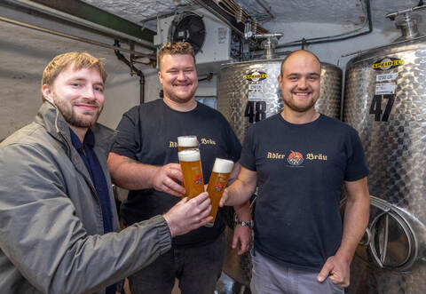 Vorverkostung Sommerbier Adlerbräu