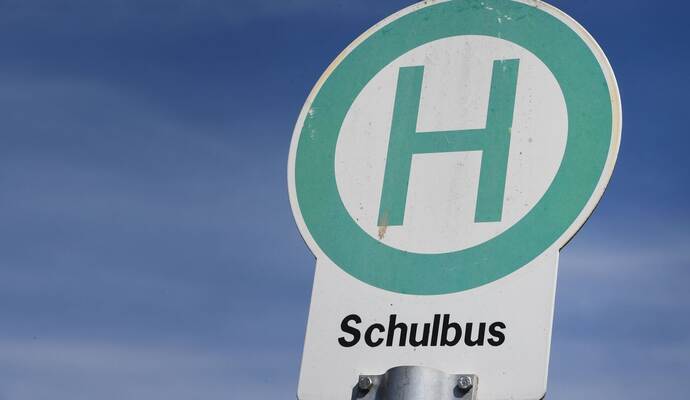 Unfall mit Schulbus