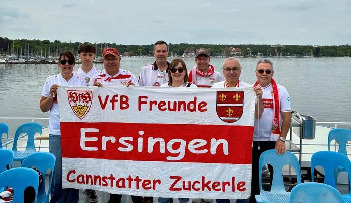 Erst Wannsee, dann Olympiastadion: Der Kämpfelbacher VfB-Fanclub„Cannstatter Zuckerle“ sind zum Pokalfinale nach Berlin gefahren.