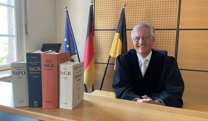 Nach über drei Jahrzehnten verlässt Bernd Lindner das Amtsgericht Maulbronn und geht in den Ruhestand.