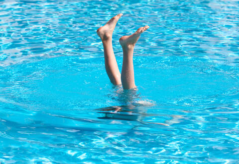 Endlich wieder zum Abkühlen schwimmen gehen, aber wer in der Region hat eigentlich den kürzesten Weg zum Schwimmbad?