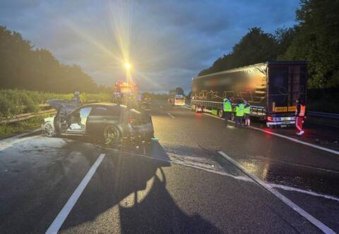 Unfall auf A81 - Autobahn gesperrt