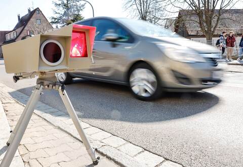 Geschwindigkeitskontrolle mit Blitzer