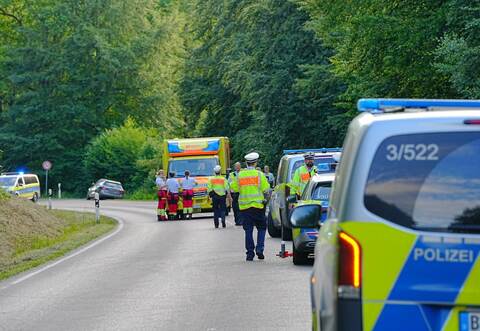 Radfahrerin stirbt nach Kollision mit Auto