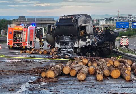 Lastwagen in Flammen