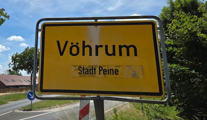Ortsschild Vöhrum