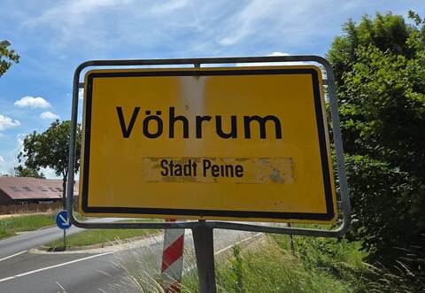 Ortsschild Vöhrum